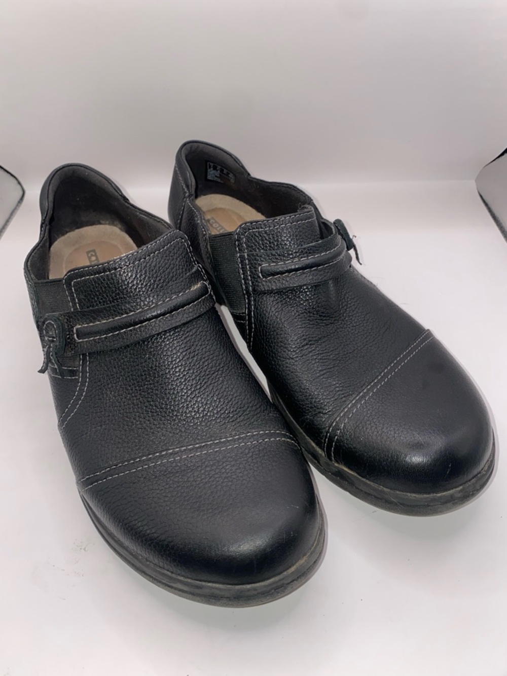 Clarks Black Leather Slip-On Loafers‎